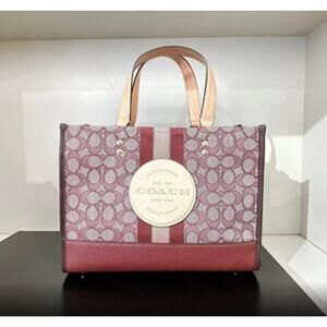 Coach C8448 Dempsey Carryall In Signature Jacquard In Gold/Wine Multi